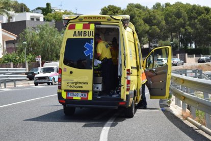 Un accident frontal a la N-340 deixa dos ferits, un d'ells de gravetat