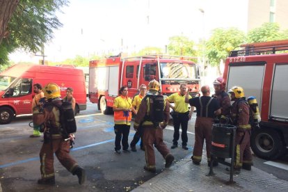 Falsa alarma per un incendi a la cuina d'un habitatge de l'avinguda Catalunya