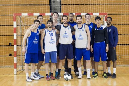 El CBT digiere la derrota al 'play-off' con un entrenamiento distendido