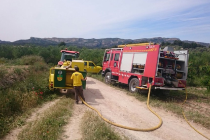Un incendio quema 0,9 hectáreas en El Pinell de Brai