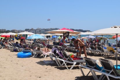 Els termòmetres s'enfilen fins els 38 graus a bona part del país