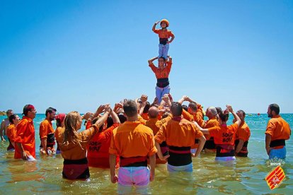 Els castells dels Bous de la Bisbal canvien de medi