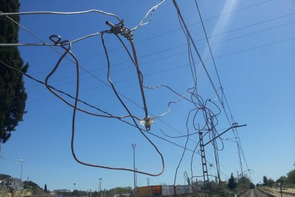 Evacuen els passatgers d'un tren a Tortosa per una avaria elèctrica