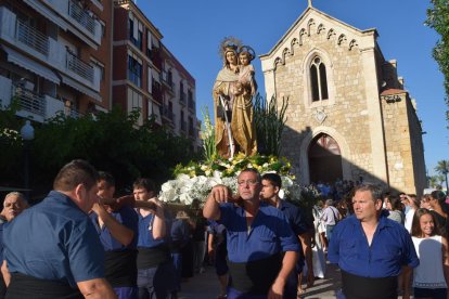 El Serrallo honra a la Verge del Carme
