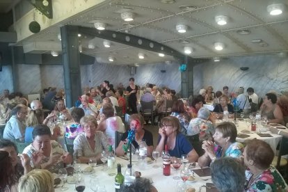 Més de 150 persones majors de 60 anys tanquen el programa d'activitats esportives 'Gent Gran amb el cor jove'