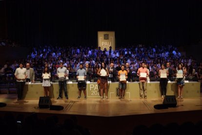 La Generalitat reconoce a una treintena de estudiantes de la demarcación que obtuvieron un Excelente en las PAU