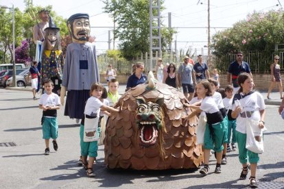 El record del líder veïnal José Ruiz marca les festes del Barri del Port