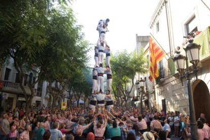 Castells de vuit dels Xiquets de Tarragona a la diada de festa major de Constantí