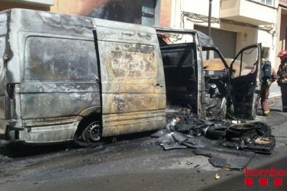 Quema una furgoneta a La Canonja