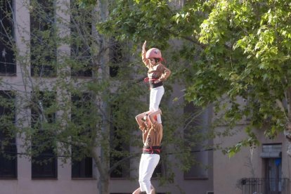 Els Xiquets completen castells de 7 i mig per estrenar temporada