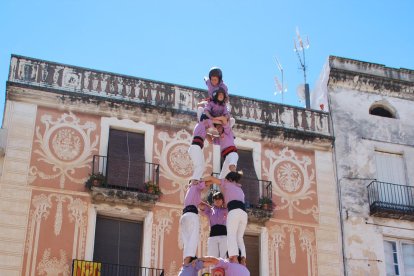 La Jove de Tarragona recupera les bones sensacions amb els castells de vuit i mig