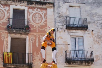 La Jove de Tarragona recupera les bones sensacions amb els castells de vuit i mig