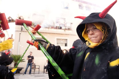 La cercavila infantil encén la Festa Major de Sant Joan a la Pobla