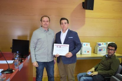 Maria Martínez recibe el 11º Premio PortAventura World a la mejor trayectoria académica en Turismo
