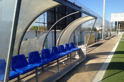 Els camps de futbol de Tarragona estan en un estat pèssim