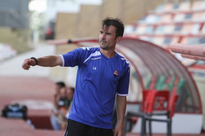 Vaz trenca la sequera de gols i triomfs