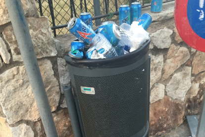 Avui Democràcia denuncia la falta de limpieza en las calles de Torredembarra