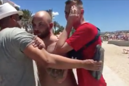 Varios heridos en una violenta pelea|riña entre turistas alemanes