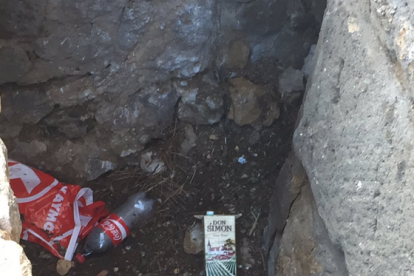 Denuncien l'aparició de restes de 'botellón' al Pretori