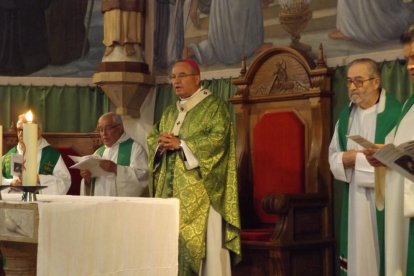 Mossèn Bladé s'acomiada de Castellvell després de 9 anys al cap de la parròquia