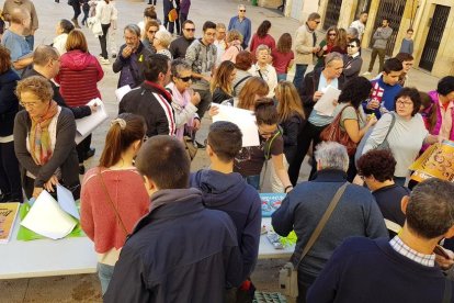 Empaperada a Tarragona per demanar l'alliberament dels presos polítics