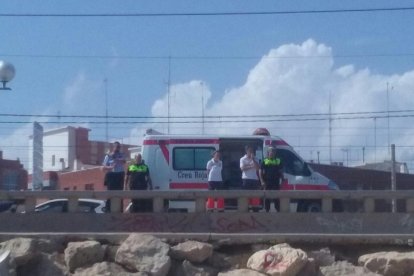 Busquen un banyista desaparegut a la platja del Miracle de Tarragona