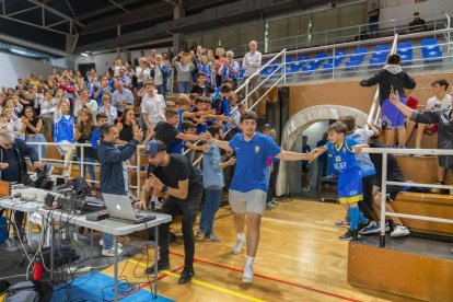 Els aficionats es van aplegar per ovacionar els herois que van assolir la LEB Plata.