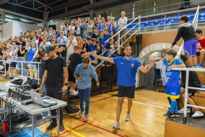 Els aficionats es van aplegar per ovacionar els herois que van assolir la LEB Plata.