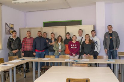 Empiezan nuevos cursos de carretoner y operador de plataforma elevadora en Constantí