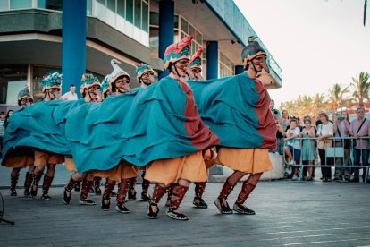 El Ball de Titans torna a Tarragona sorprenent al públic assistent