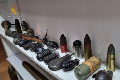 Localizan en Calafell diversas armas y material bélico de la pasada Guerra Civil sin licencia