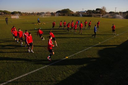 La vida continua a Reus en el retorn de l'equip als entrenaments