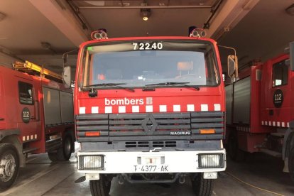 Los bomberos de Gandesa trabajan con el equipo de excarcelación caducado