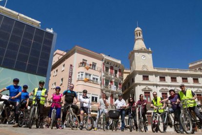 Pedalada cicloturística, a la Ruta de l'oli de Bicicamp