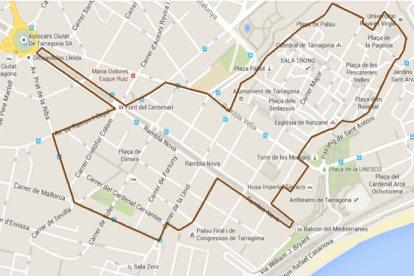 El Ayuntamiento quiere que las tiendas abran mediodías, festivos o domingos para atender a los cruceristas