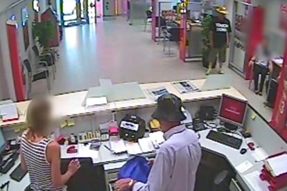 Desarticulen una banda que va atracar entitats bancàries a Montblanc i Tortosa