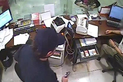 Desarticulen una banda que va atracar entitats bancàries a Montblanc i Tortosa