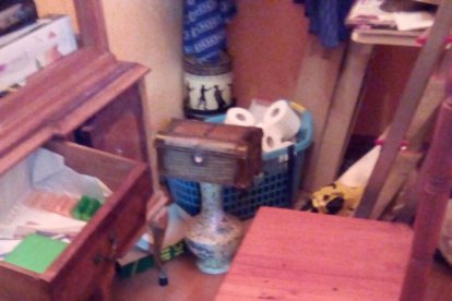 Entran a robar en un piso de la Parte Alta y se llevan cuatro mil euros de una caja