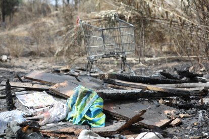 Un incendi deixa a la vista l'altra cara de la ciutat: xaboles a la vora del Francolí