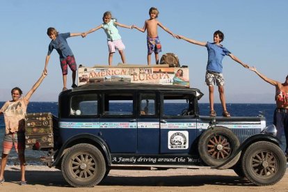 La familia Zapp que hace la vuelta al mundo retorna a Reus y se aloja en Salou