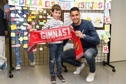 Dimitrievski, Barreiro i Bernabé s'acosten a l'Hospital Joan XXIII