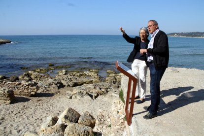 S'instal·la un panell informatiu als banys romans vinculats a la Vil·la Romana dels Munts