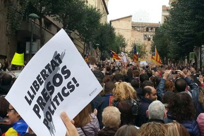 Tarragonins i reusencs prenen els carrers per demanar la llibertat dels presos polítics