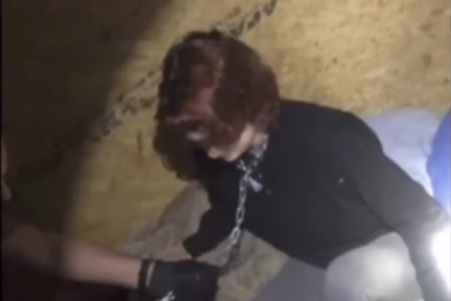 Difonen el rescat d'una dona segrestada i violada diàriament per un assassí en sèrie