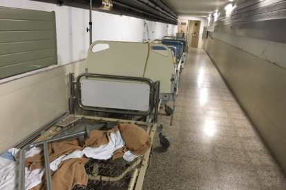 Carles Castillo encuentra documentación confidencial de pacientes en los pasillos del hospital Joan XXIII