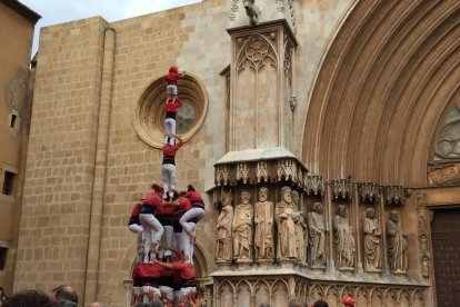La Colla Jove de Tarragona tanca la millor diada de la seva història amb una tripleta màgica al Pla de la Seu