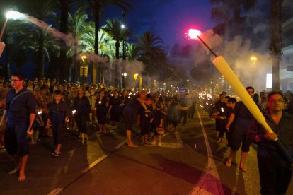 La procesión de la Virgen marca la recta final de Les Nits Daurades