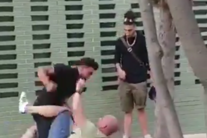 Detenido por agredir a un policía local de Vila-seca cuando se encontraba fuera de servicio