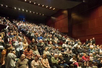 Els pastorets infantils omplen a vessar el Teatre.