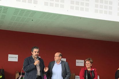 Un total de 200 personas en la comida solidaria de Albinyana para luchar contra el cáncer